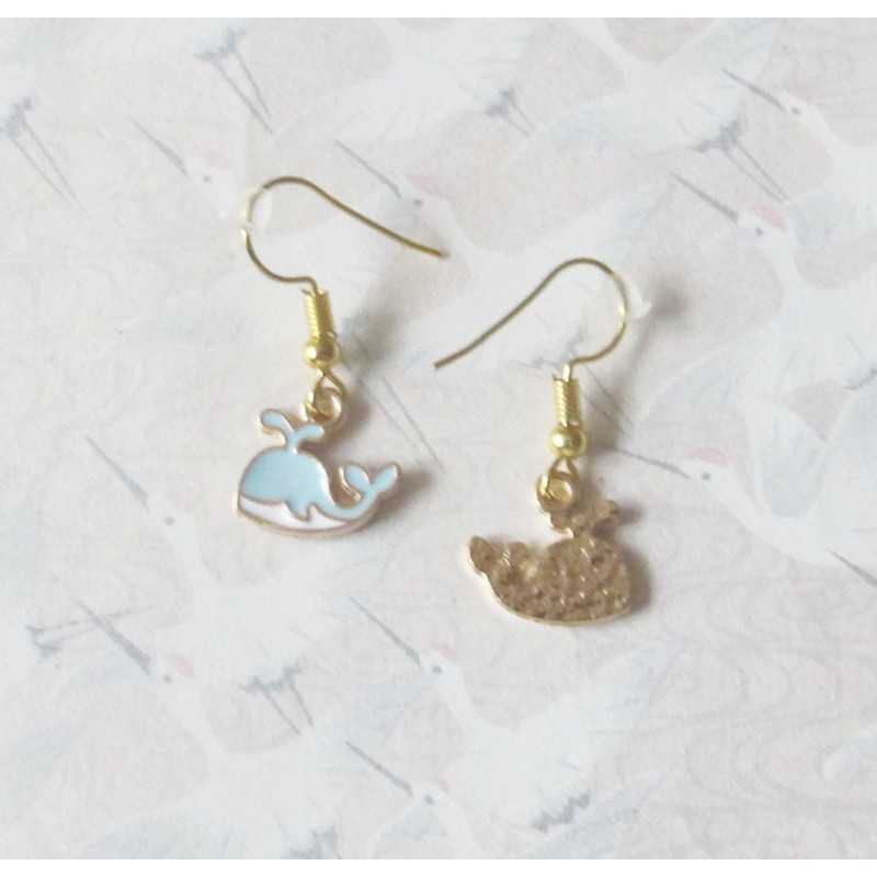 Boucles d’oreilles baleine bleue et dorée – Élégance marine made in France