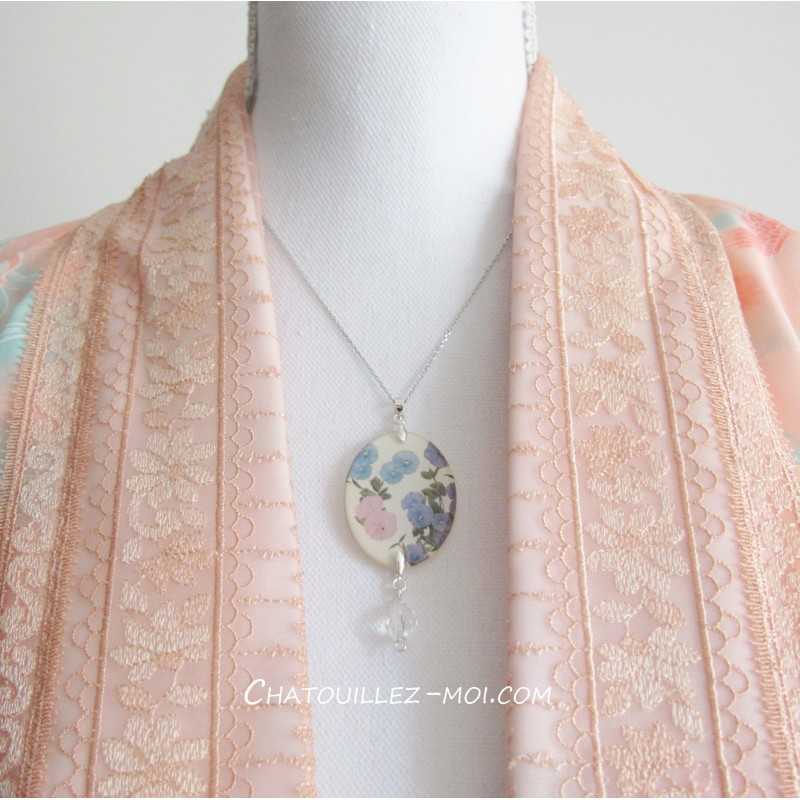 Collier Fleurs – Papier Japonais, Résine et Perle