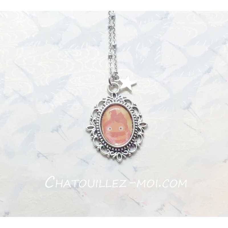 Collier medaillon Calcifer, le château ambulant