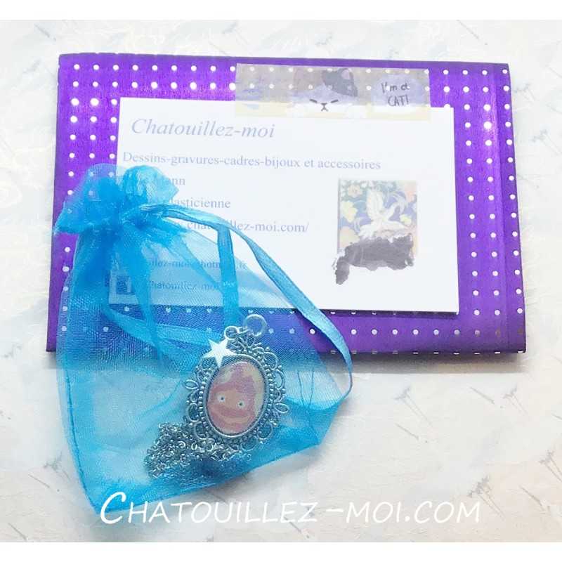 Collier medaillon Calcifer, le château ambulant
