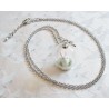 Collier Globe en Verre – Monde Féérique avec Lapin Blanc