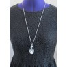 Collier Globe en Verre – Monde Féérique avec Lapin Blanc