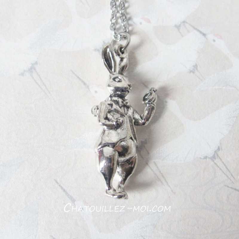 Collier Lapin Blanc d’Alice aux Pays des Merveilles en Métal Argenté