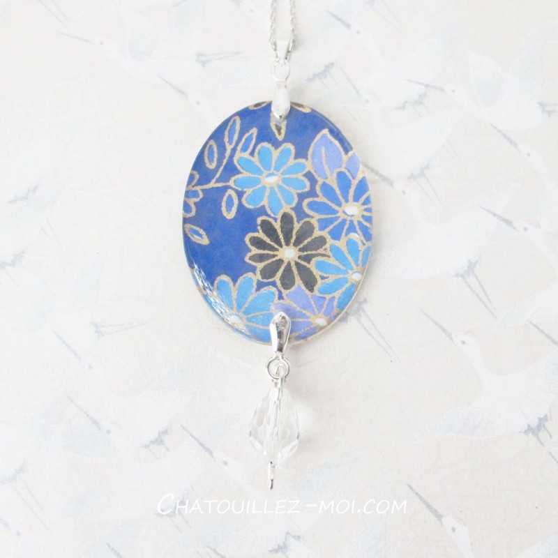 Collier Fleurs Japonaises en Papier Japonais et Résine