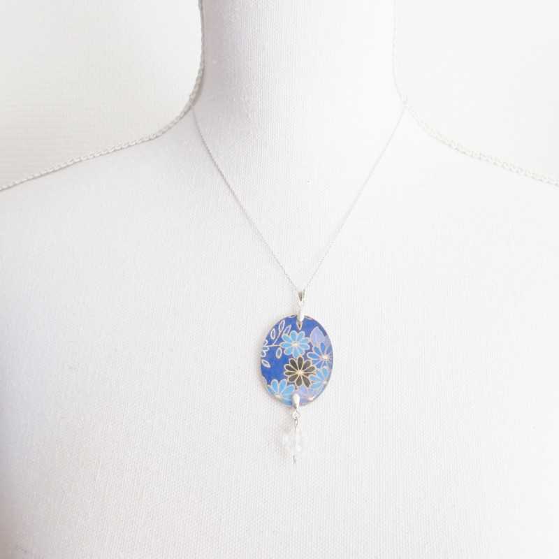 Collier Fleurs Japonaises en Papier Japonais et Résine