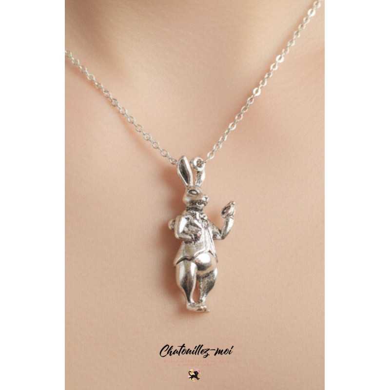 Collier Lapin Blanc d’Alice aux Pays des Merveilles en Métal Argenté