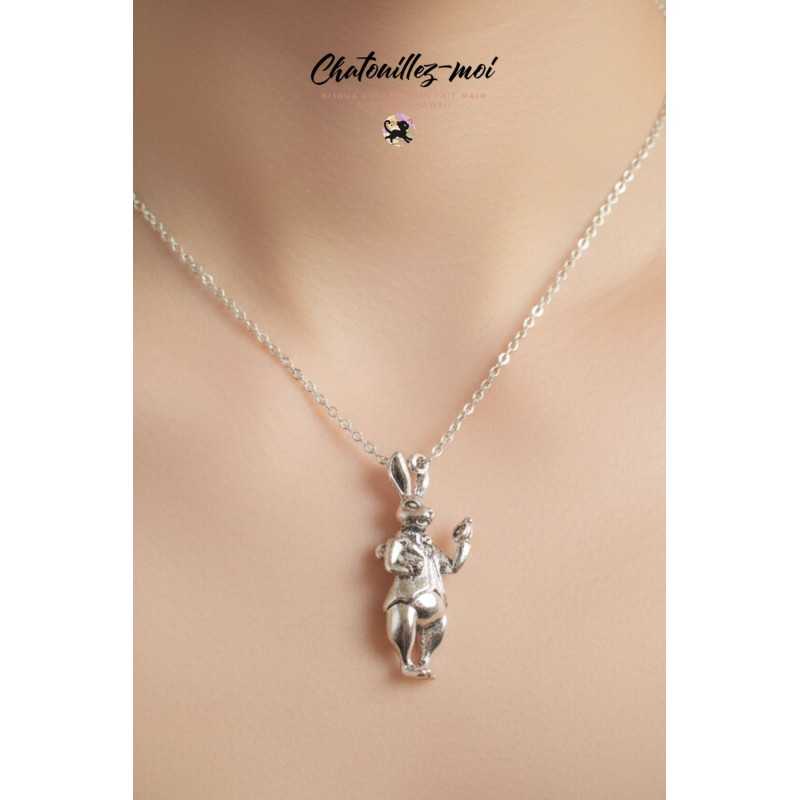 Collier Lapin Blanc d’Alice aux Pays des Merveilles en Métal Argenté