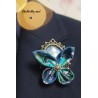 Broche cabochon origami papillon Sakura bleu – Modèle unique fait main