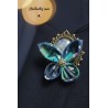 Broche cabochon origami papillon Sakura bleu – Modèle unique fait main