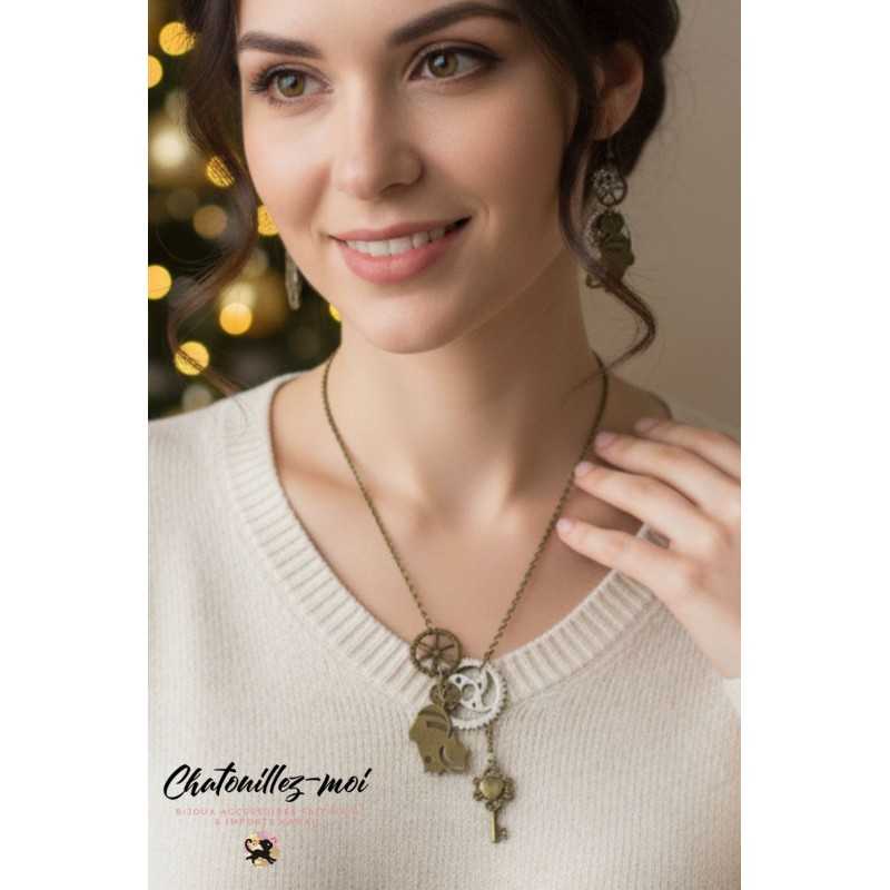 Collier Chat du Cheshire en métal bronze – Look Alice steampunk