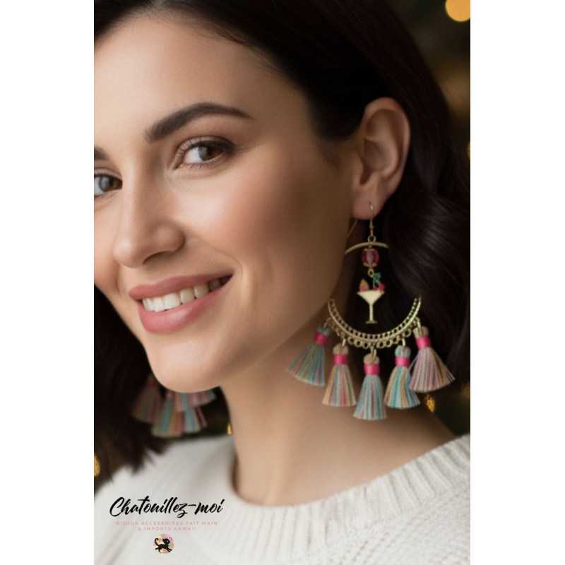 Boucles d'oreilles créoles cocktail et pompons colorés