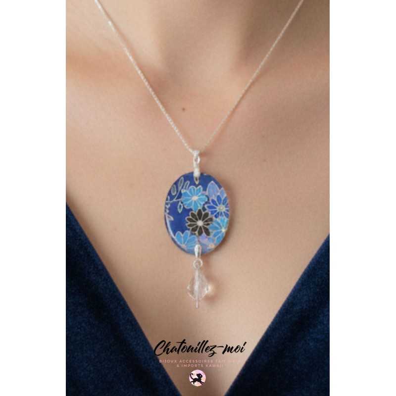 Collier Fleurs Japonaises en Papier Japonais et Résine