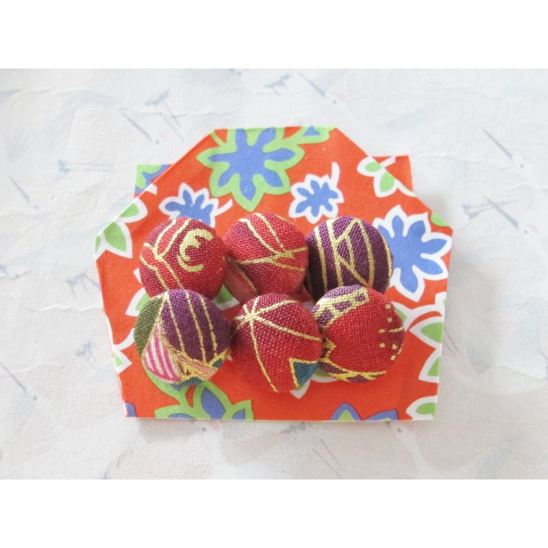 6 boutons en tissus japonais rose et doré, fleurs de cerisier, diam 15 mm