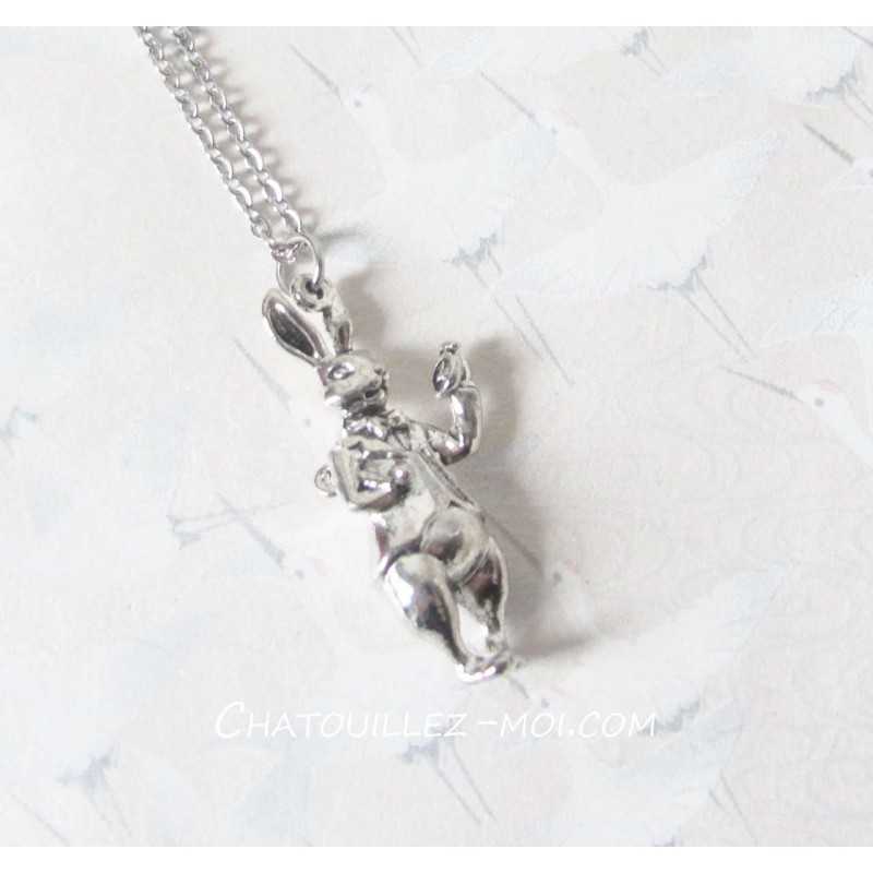 Collier Lapin Blanc d’Alice aux Pays des Merveilles en Métal Argenté